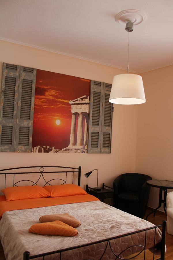 Petaluda House 2 Izabela Bed & Breakfast Athena Bagian luar foto